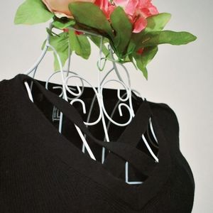 Criss Cross Black Long Sleeve